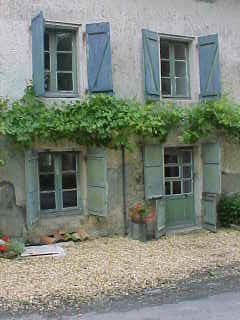 FBnB-012.jpg (11545 bytes)