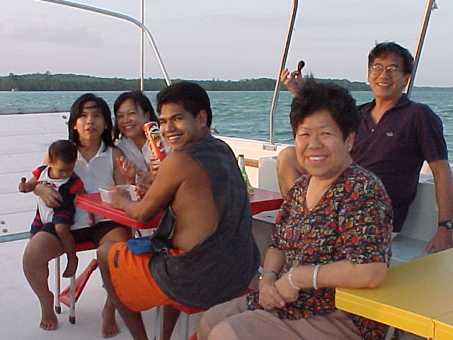 dDS685f.jpg (67250 bytes)