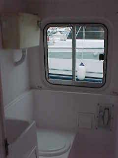 dSeaTruck4e.jpg (7111 bytes)